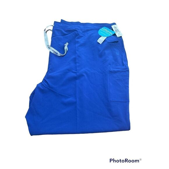 Urbane Performance Tailored Fit Stretch 6-Pkt Cargo Scrub Pants for Women 9312 - Picture 5 of 9